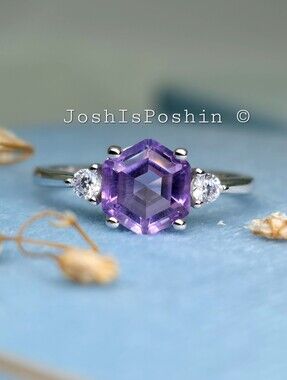 1.00CTW Hexagon Purple Amethyst ring in sterling silver